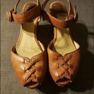 Frye Blair Peep Toe Platform Wedge Heel 6